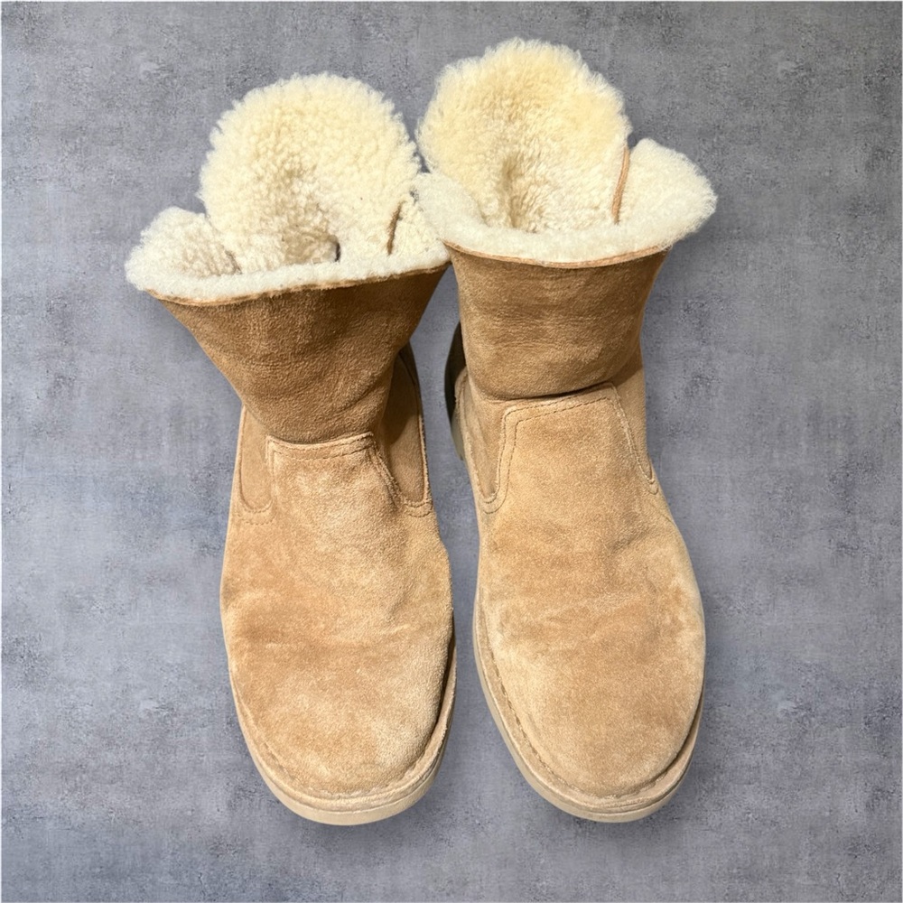 UGG Australia Naiyah Ankle Boot Tan Suede Sheepskin Lace Up Heel 1020144 Sz 7